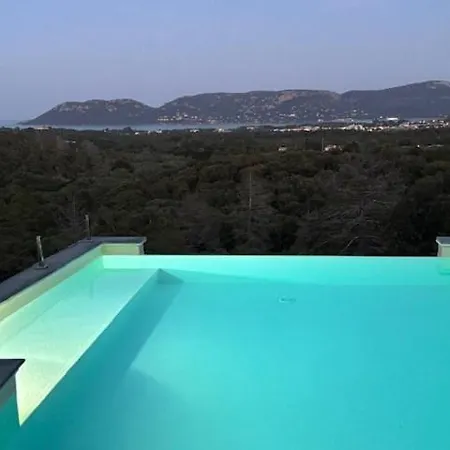 Villa 8 Pers Vue180 Golfe De Vecchio Porto-Vecchio (Corsica)